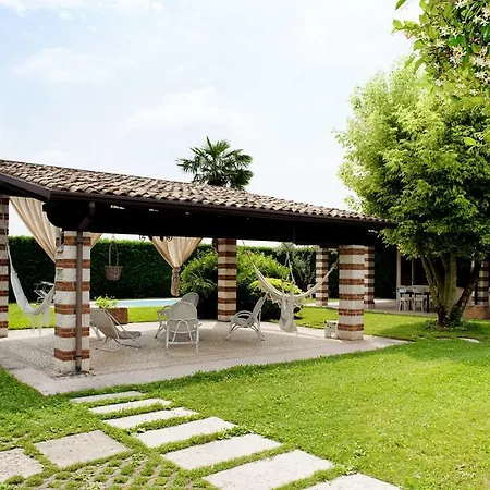 Costabella Villa *